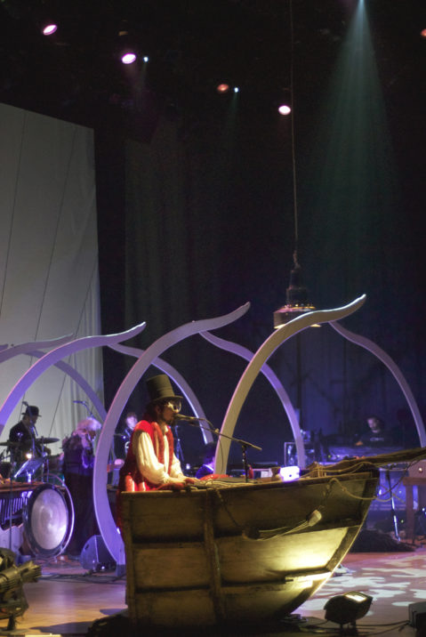 Vinicio Capossela at the Barbican: Italian poetry from the belly of the